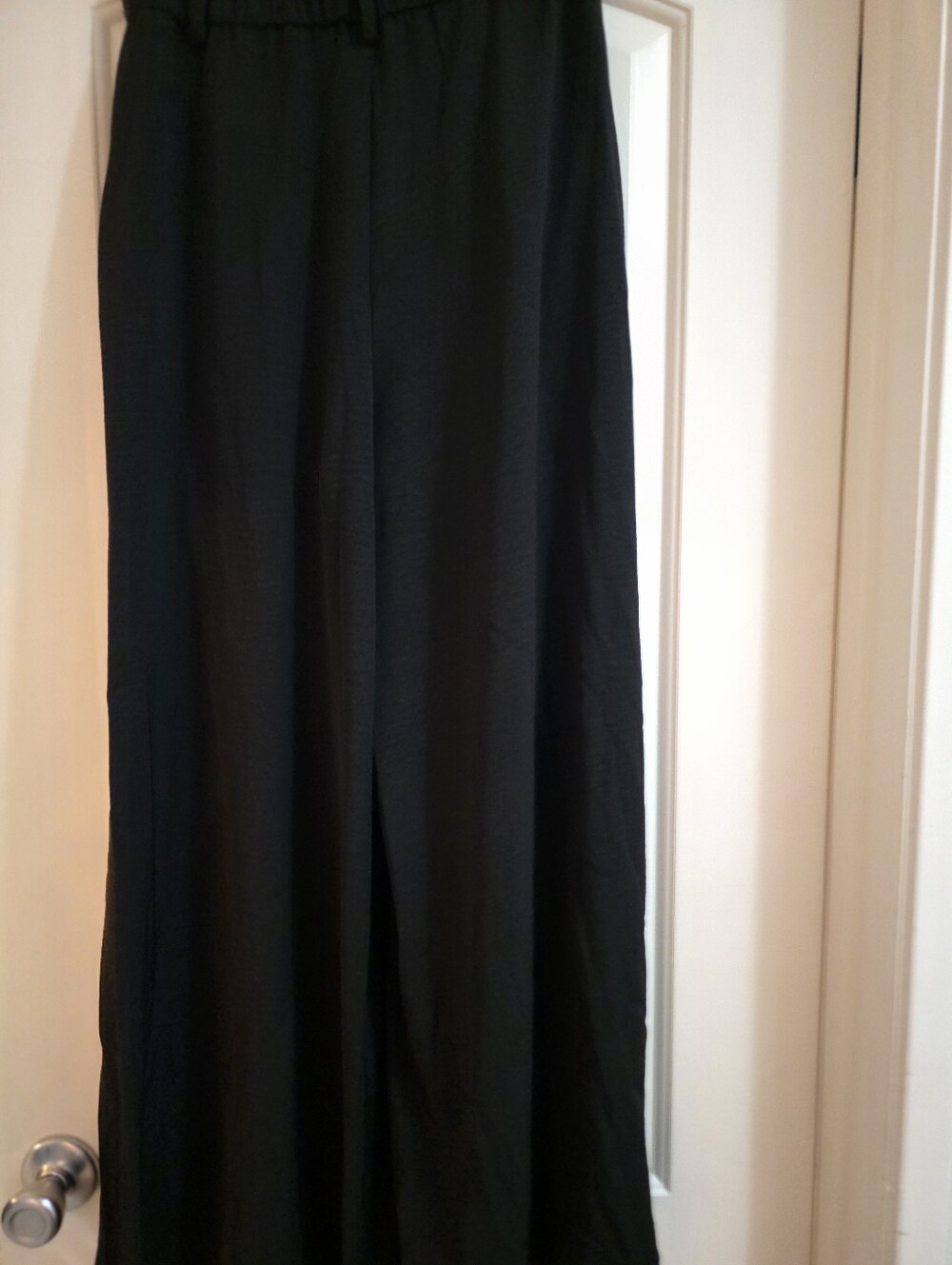 Black Wide-Leg Women's Pants